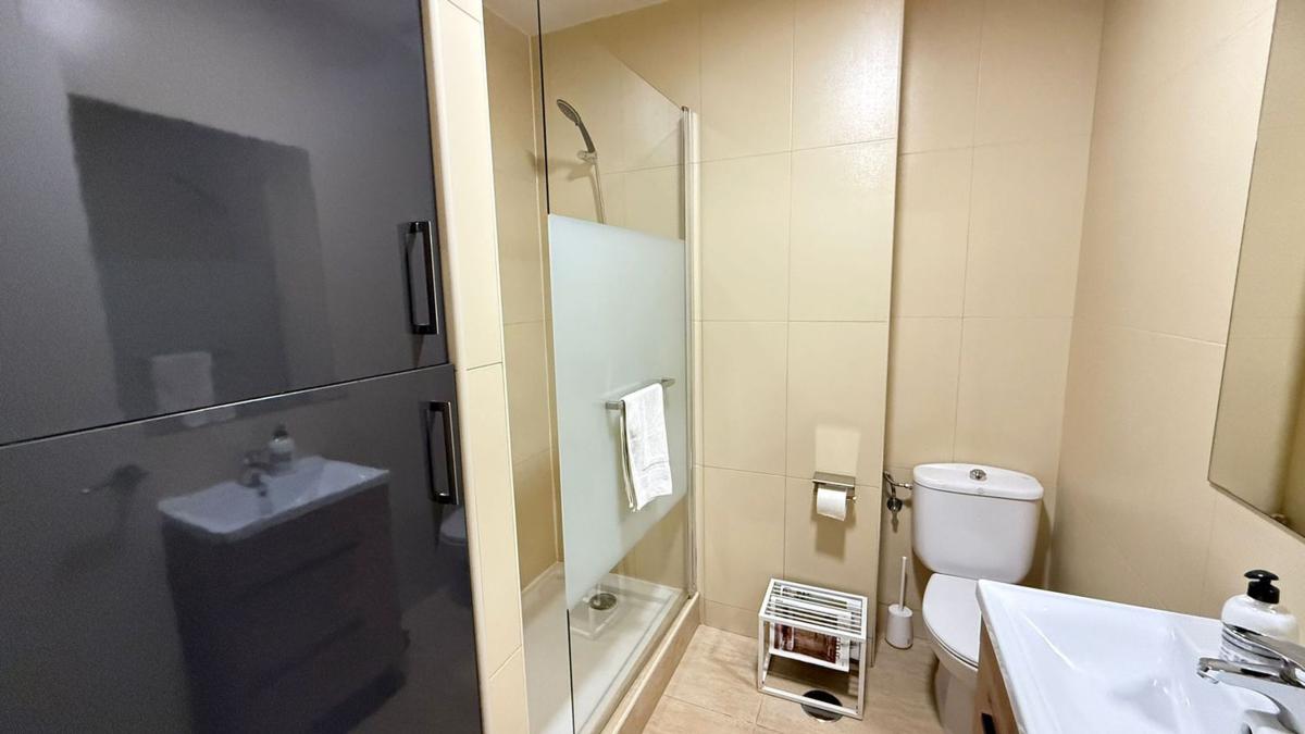 Sale of apartment in Piso en Calle Santa Isabel, 17, Los Boliches, Fuengirola, Fuengirola
photo 4