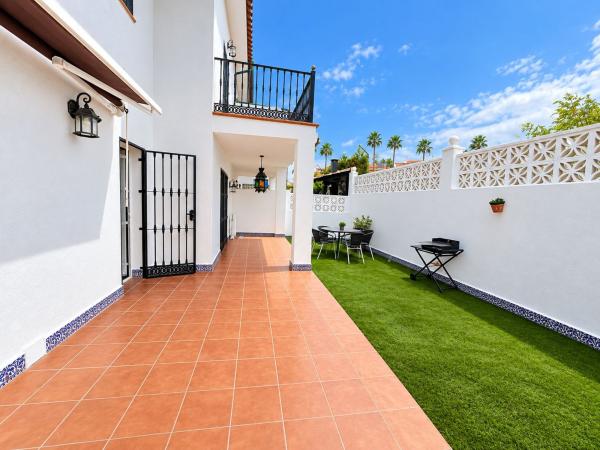 Chalet adosado en San Pedro Pueblo, Marbella photo 1