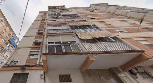 Sale of flat in Piso en Calle Eduardo Torres Roybon, Cruz del Humilladero - Los Tilos, Málaga, Málaga
photo 1