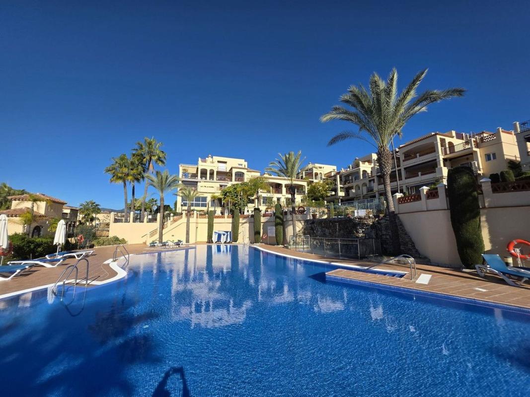 Sale of apartment in Piso en Benatalaya, Estepona, Estepona
photo 3