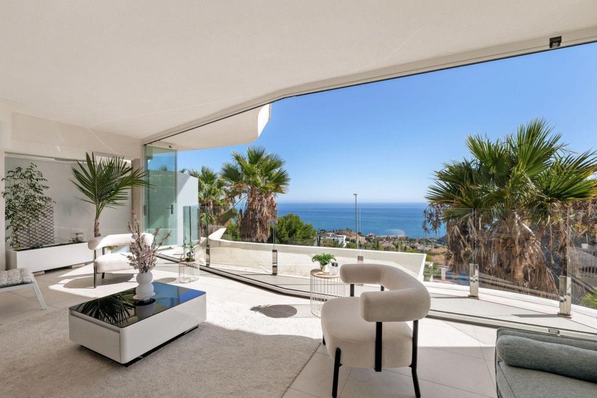 Продажа квартиры на Piso en Avenida Retamar, El Higuerón - Capellanía, Benalmádena, Бенальмадена
photo 2