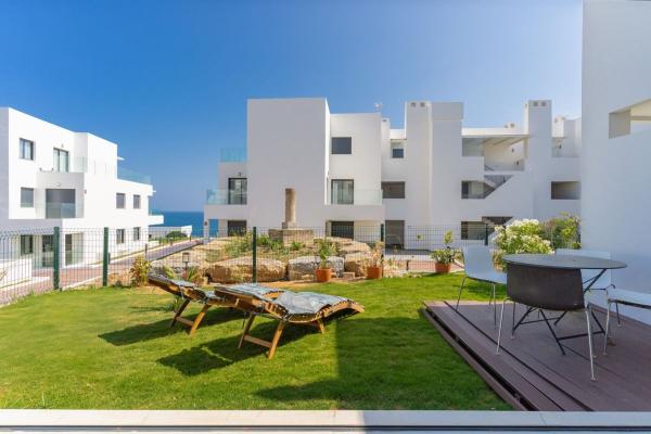 Venta de piso en Piso en Calle Maria de Zayas, Bahía de Casares, Casares, Casares
thumbnail 3