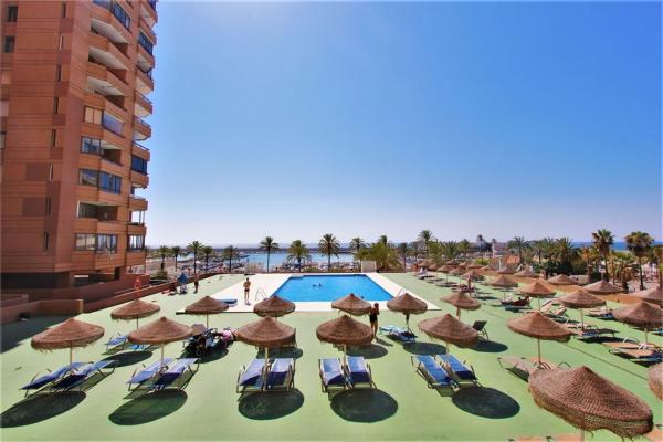 Продажа квартиры на Piso en Calle Jacinto Benavente, Zona Puerto Deportivo, Fuengirola, Фуэнхирола
thumbnail 3