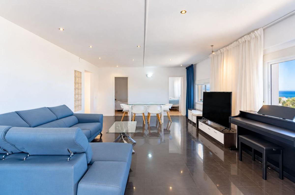 Penthouse sale in Ático en Calle Don Juan Manuel, Montemar, Torremolinos, Torremolinos photo 3