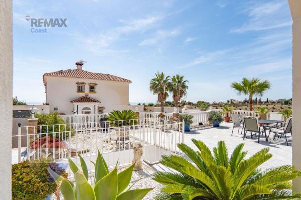 Casa o chalet independiente en Urbanización Lomas del Sol, Benajarafe, Vélez-Malaga thumbnail 2