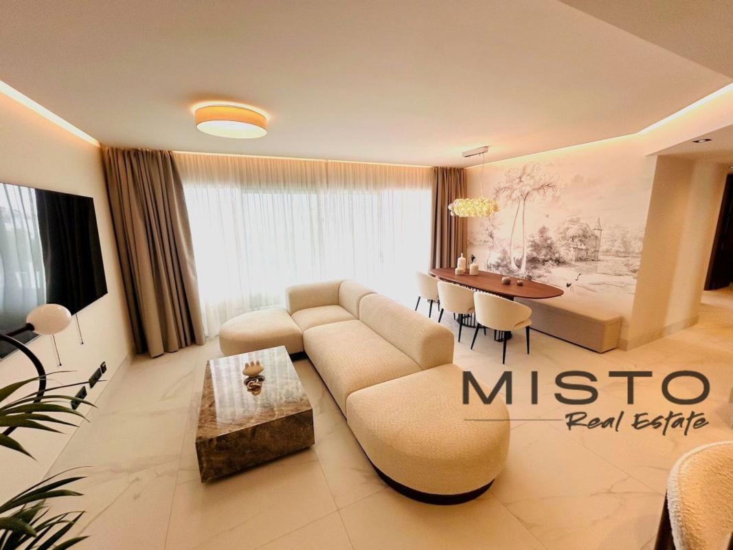 Venta de piso en Piso en Diseminado Ensanche Sur I, Linda Vista-Nueva Alcántara-Cortijo Blanco, Marbella, Marbella
photo 1