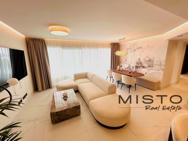 Venta de piso en Piso en Diseminado Ensanche Sur I, Linda Vista-Nueva Alcántara-Cortijo Blanco, Marbella, Marbella
 photo 1