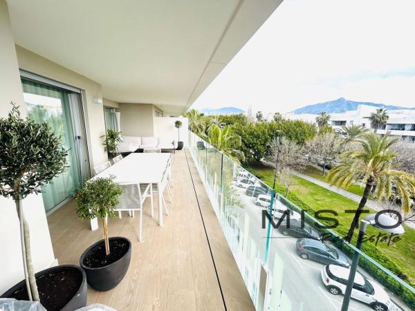 Venta de piso en Piso en Diseminado Ensanche Sur I, Linda Vista-Nueva Alcántara-Cortijo Blanco, Marbella, Marbella
 photo 3