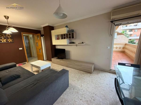 Venta de piso en Piso en Calle Juan Gorostidi, Cortijo de Maza-Finca Monsalvez-El Olivar, Málaga, Málaga
 photo 4