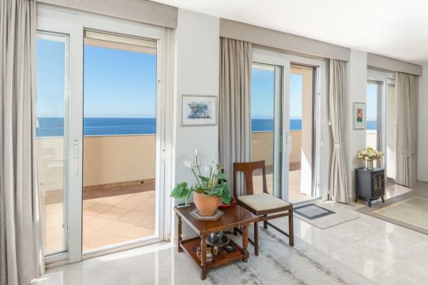 Ático en venta en  Ático en Maria De Salamanca, 3, Playa de la Fontanilla, Marbella, Marbella photo 3