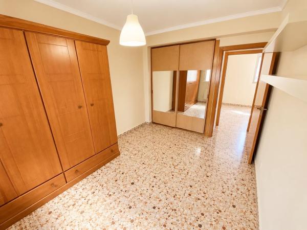 Venta de piso en Piso en Avenida Gregorio de Diego, Puerta Blanca - Almudena, Málaga, Málaga
 photo 4