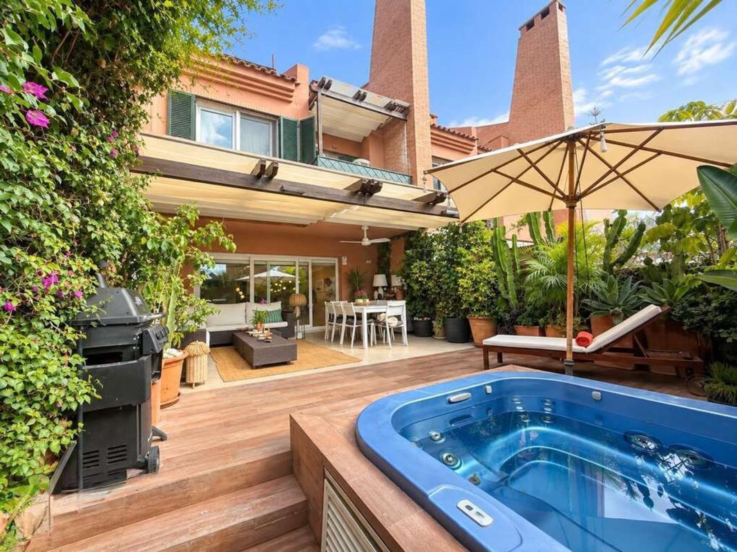 Properties for sale and rent in Spain photo 1