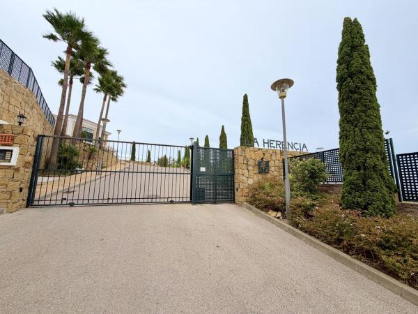 Penthouse for sale at Ático en Urbanizacion Herencia de Casares, Doña Julia Golf, Casares, Casares photo 1