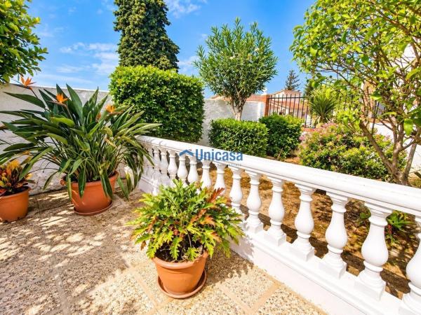 Casa o chalet independiente en Calle Escritor Bravo y Zúñiga, Fuente Alegre - El Chaparral - Los Morales, Málaga thumbnail 2