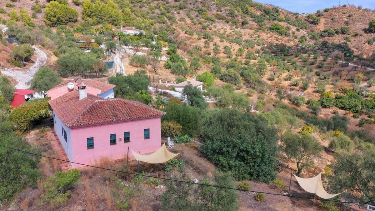 Propiedades en venta y alquiler en España photo 5