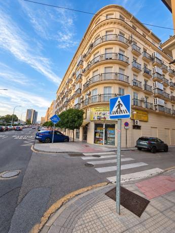 Продажа квартиры на Piso en Avenida de la Rosaleda, 21, La Goleta - San Felipe Neri, Málaga, Малага
photo 1