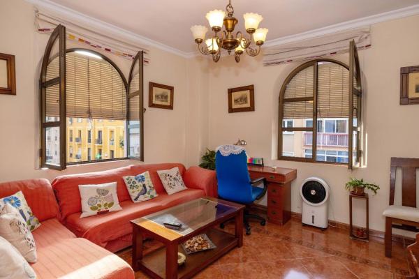 Продажа квартиры на Piso en Calle Martínez Maldonado, La Trinidad, Málaga, Малага
thumbnail 3