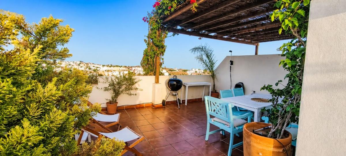 Propiedades en venta y alquiler en España photo 1