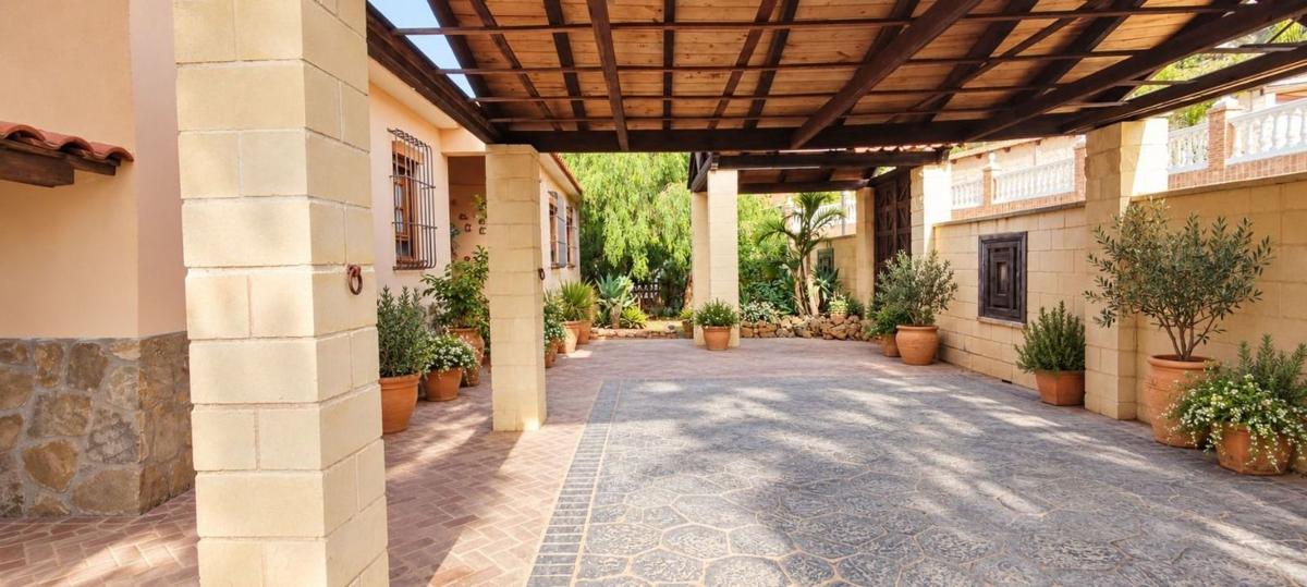Properties for sale and rent in Spain photo 4