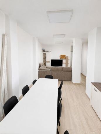 Продажа квартиры на Piso en Calle Don Juan de Austria, La Trinidad, Málaga, Малага
thumbnail 3