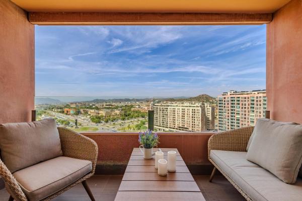 Продажа квартиры на Piso en Bulevar Louis Pasteur, 17, El Tejar - Hacienda Bizcochero, Málaga, Малага
thumbnail 2
