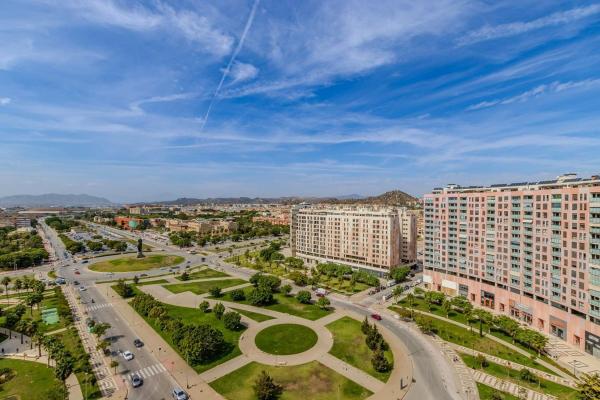 Продажа квартиры на Piso en Bulevar Louis Pasteur, 17, El Tejar - Hacienda Bizcochero, Málaga, Малага
 photo 4