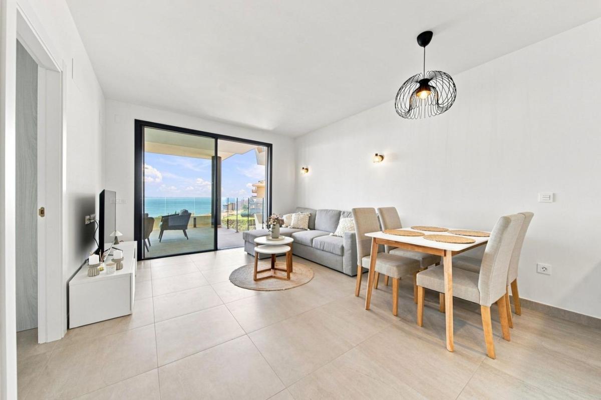 Продажа квартиры на Piso en Las Gaviotas, Fuengirola, Фуэнхирола
photo 2