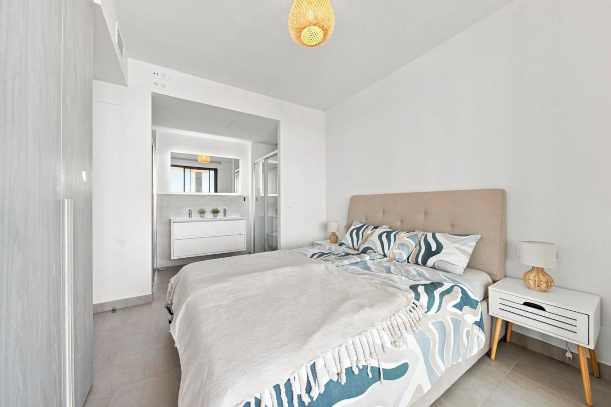 Продажа квартиры на Piso en Las Gaviotas, Fuengirola, Фуэнхирола
photo 5