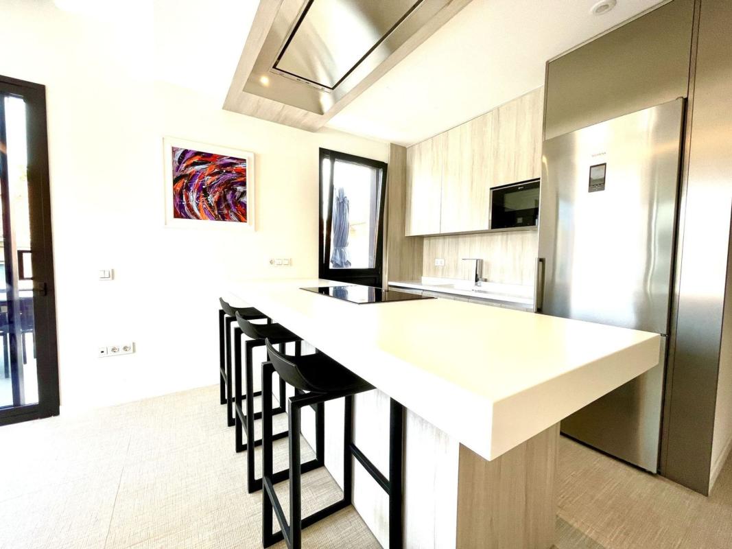 Продажа пентхауса на  Ático en Calle de Las Golondrinas, Marbesa, Marbella, Марбелла photo 3