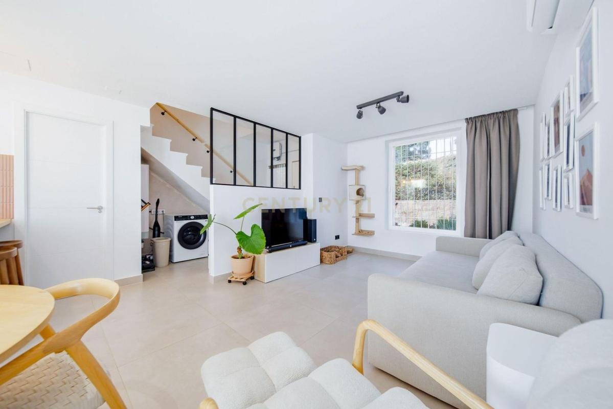 Properties for sale and rent in Spain photo 4