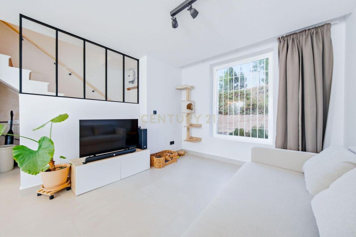 Properties for sale and rent in Spain photo 5