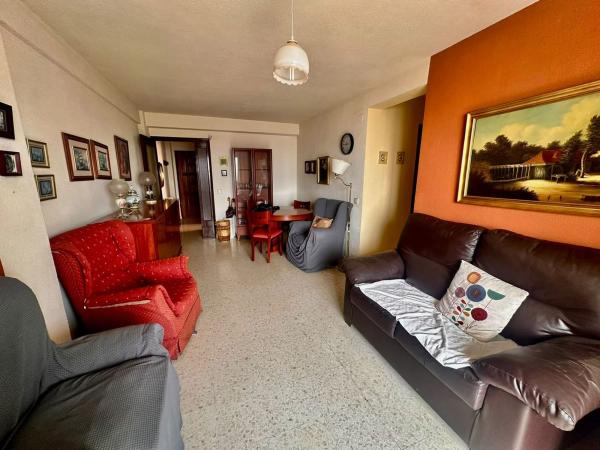 Продажа квартиры на Piso en Calle Alcalde Nicolás Maroto, Huerta Nueva - Jardín de Málaga, Málaga, Малага
photo 1