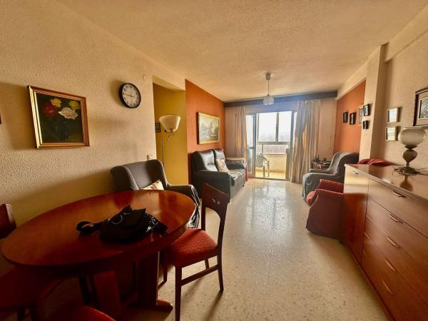 Продажа квартиры на Piso en Calle Alcalde Nicolás Maroto, Huerta Nueva - Jardín de Málaga, Málaga, Малага
thumbnail 3