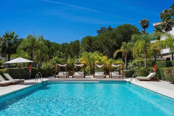 Продажа квартиры на Piso en Lomas de Marbella Club, Marbella, Марбелла
thumbnail 2