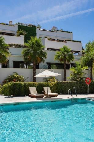 Продажа квартиры на Piso en Lomas de Marbella Club, Marbella, Марбелла
thumbnail 3