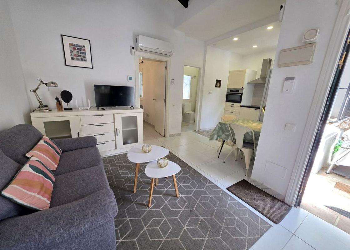 Properties for sale and rent in Spain photo 3