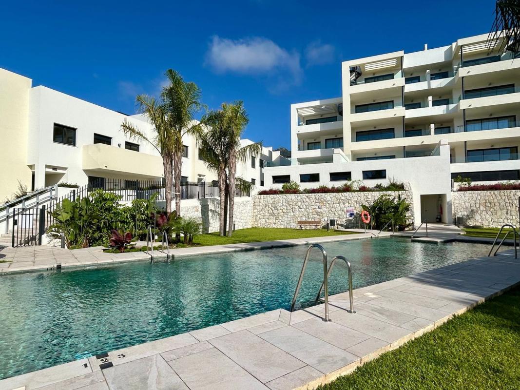 Продажа квартиры на Piso en Avenida Rocas Blancas, 14, Montealto, Benalmádena, Бенальмадена
photo 1