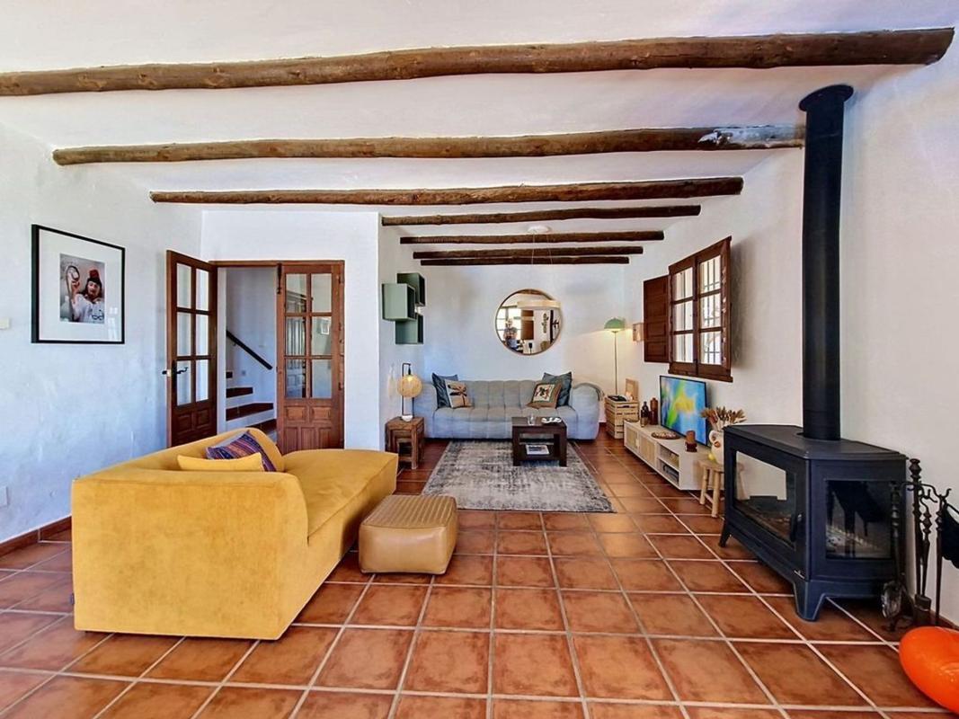 Properties for sale and rent in Spain photo 5