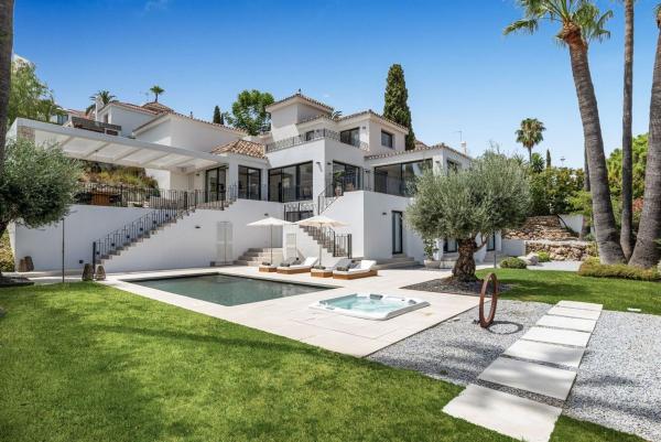 Casa o chalet independiente en Los Naranjos, Marbella photo 1