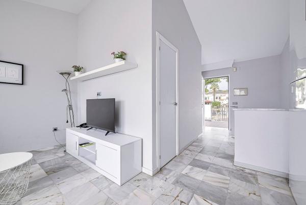 Chalet adosado en Avenida Yunquera, 6148, Reserva de Marbella, Marbella thumbnail 3
