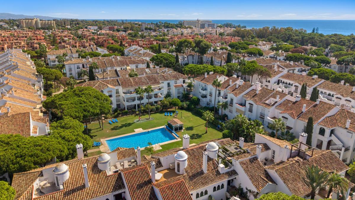 Penthouse sale in  Ático en Avenida de la Peseta, 37, Atalaya-Isdabe, Estepona, Estepona photo 2