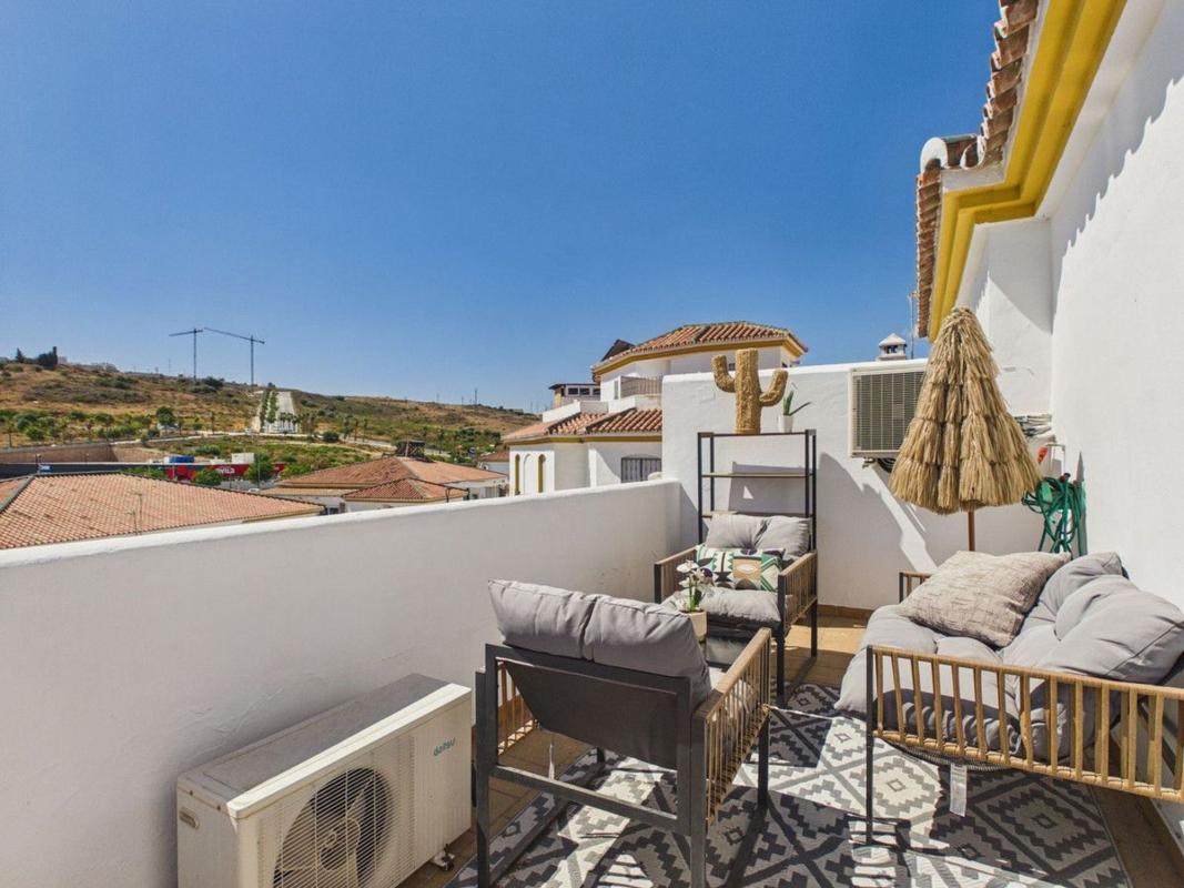 Properties for sale and rent in Spain photo 5