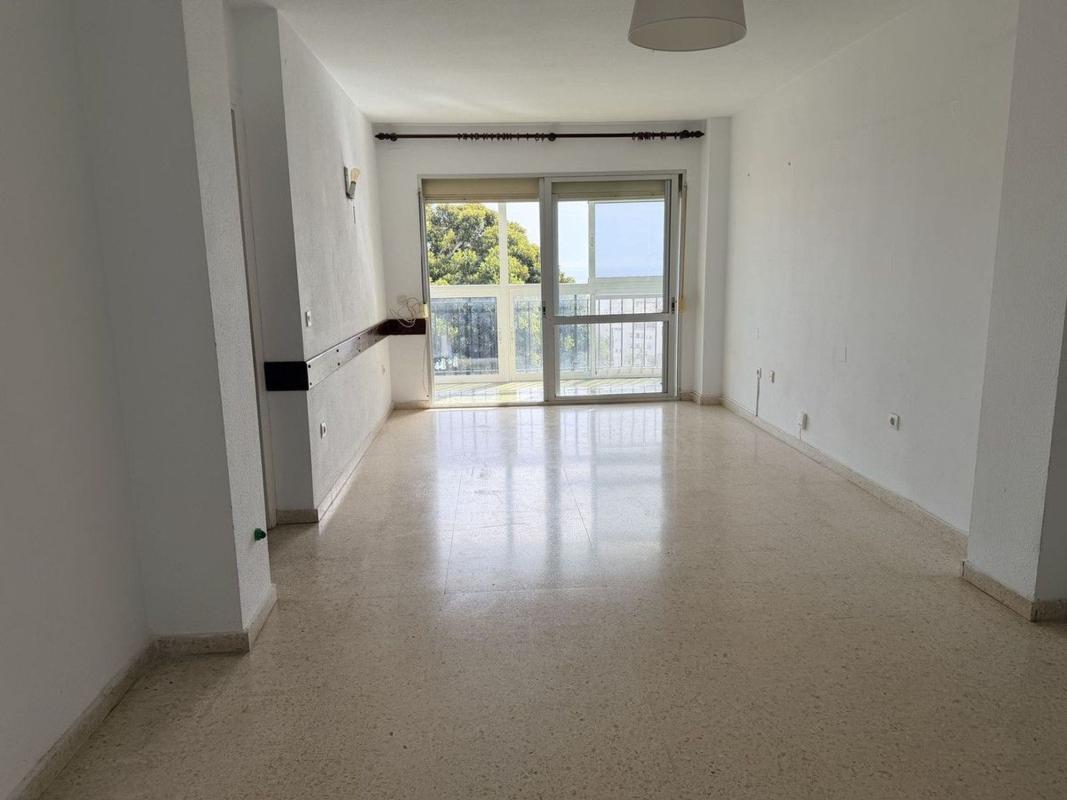 Sale of apartment in Piso en Calle Roquedal, Loma de los Riscos, Torremolinos, Torremolinos
photo 2