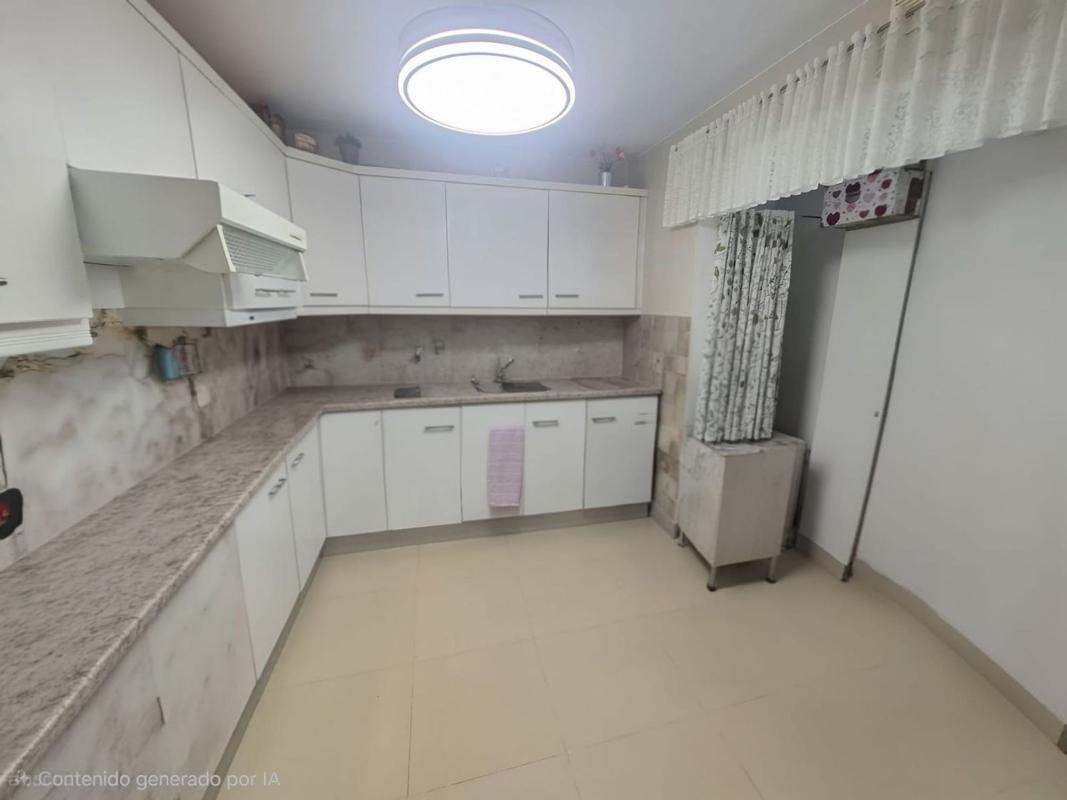 Sale of apartment in Piso en Calle Teresa Zabell s/n, Zona Puerto Deportivo, Fuengirola, Fuengirola
 photo 3
