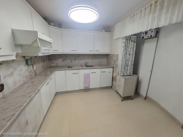 Sale of flat in Piso en Calle Teresa Zabell s/n, Zona Puerto Deportivo, Fuengirola, Fuengirola
thumbnail 3
