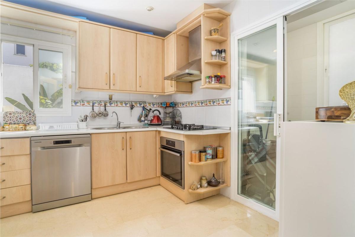 Продажа квартиры на Piso en Calle Pizarra, 142 D, Sierra Blanca, Marbella, Марбелла
 photo 2