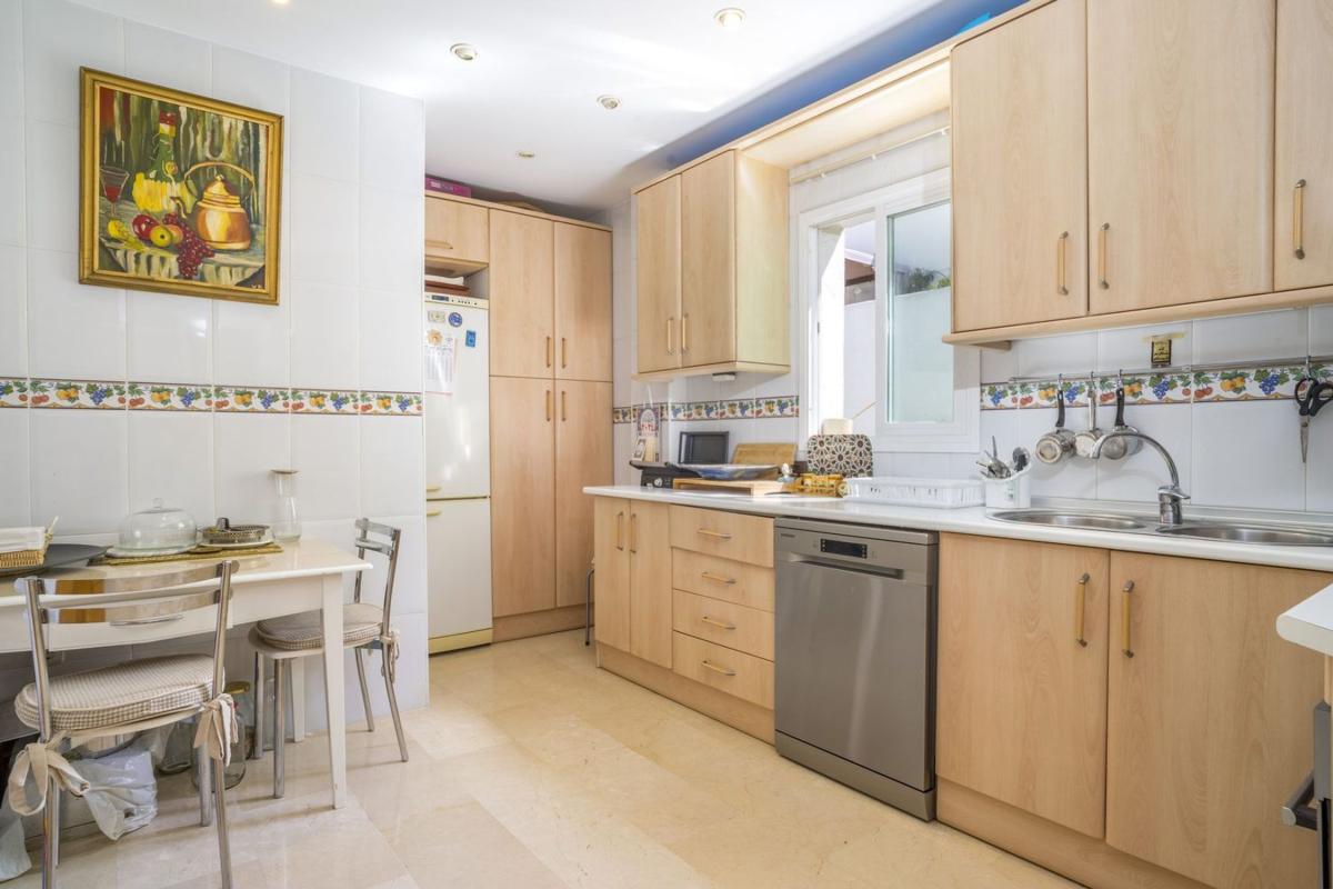 Продажа квартиры на Piso en Calle Pizarra, 142 D, Sierra Blanca, Marbella, Марбелла
 photo 5