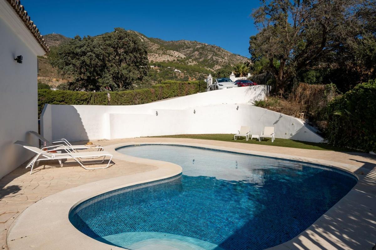 Properties for sale and rent in Spain photo 5