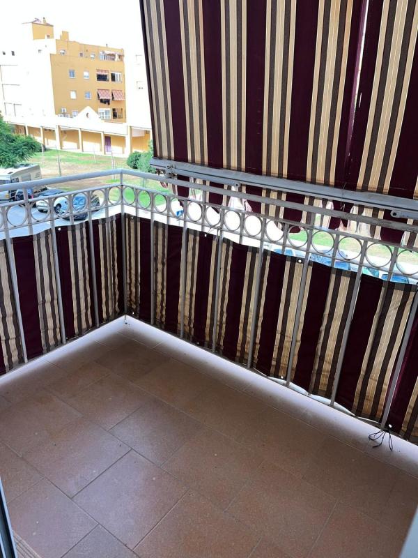 Venta de piso en Piso en Calle Francisco Labao Gámez, Norte - Barrio del Pilar - El Reñidero, Vélez-Malaga, Vélez-Malaga
photo 1