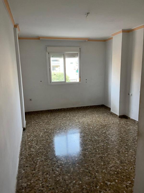 Venta de piso en Piso en Calle Francisco Labao Gámez, Norte - Barrio del Pilar - El Reñidero, Vélez-Malaga, Vélez-Malaga
photo 5